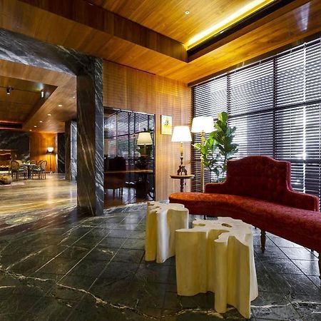 Inhouse Hotel Grand Тайчжун Экстерьер фото