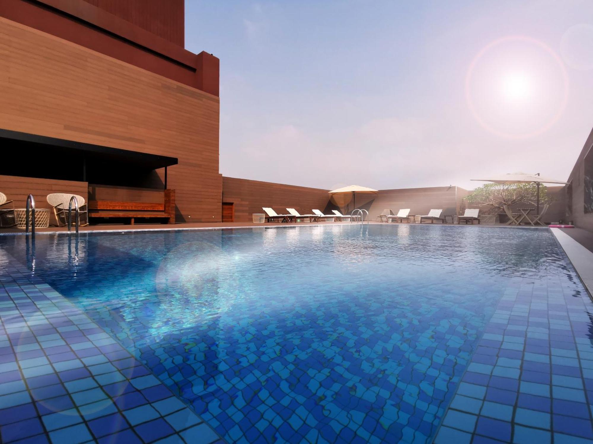 Inhouse Hotel Grand Тайчжун Экстерьер фото