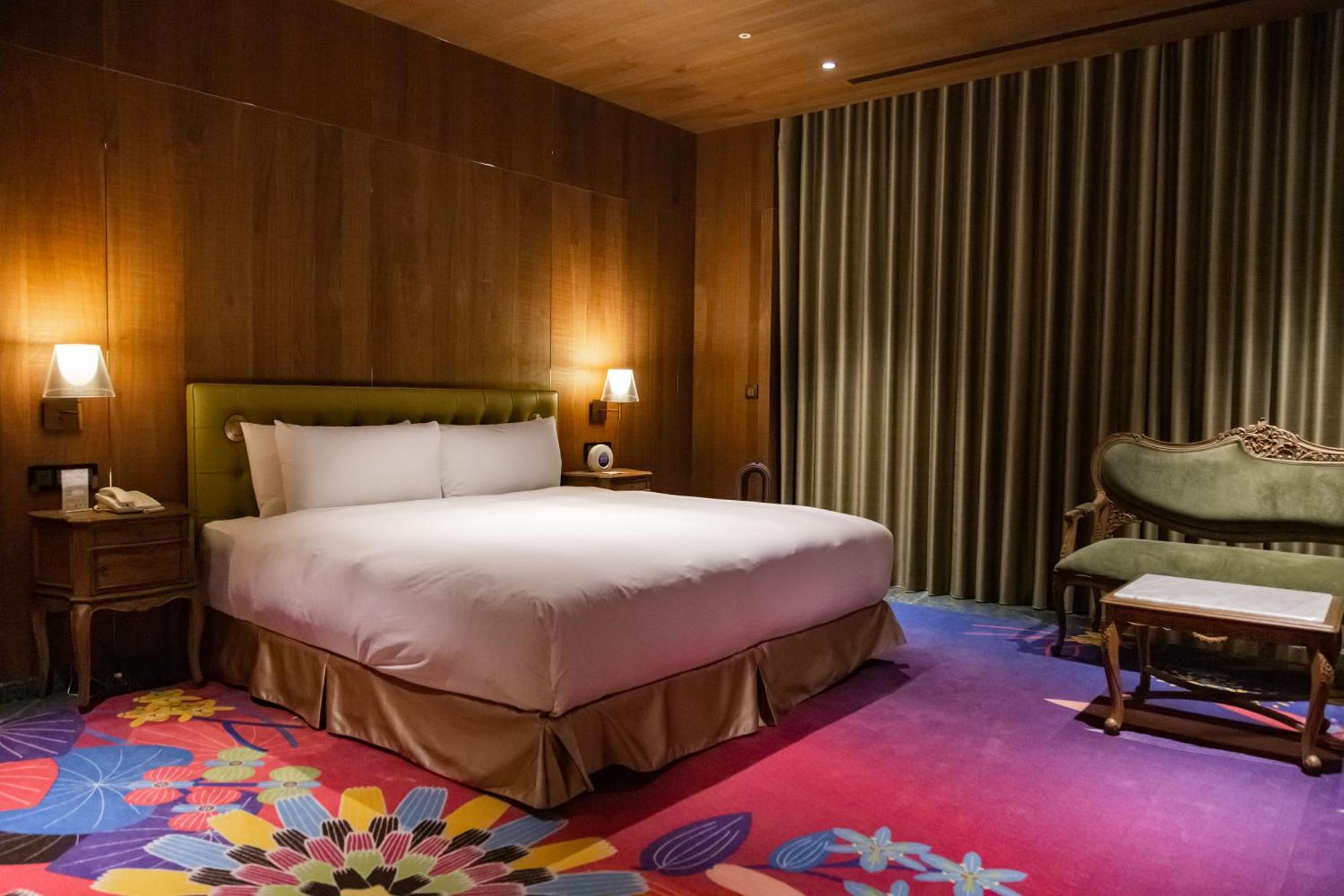Inhouse Hotel Grand Тайчжун Экстерьер фото